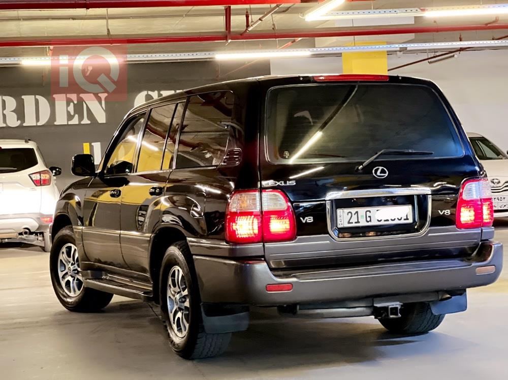 Lexus LX